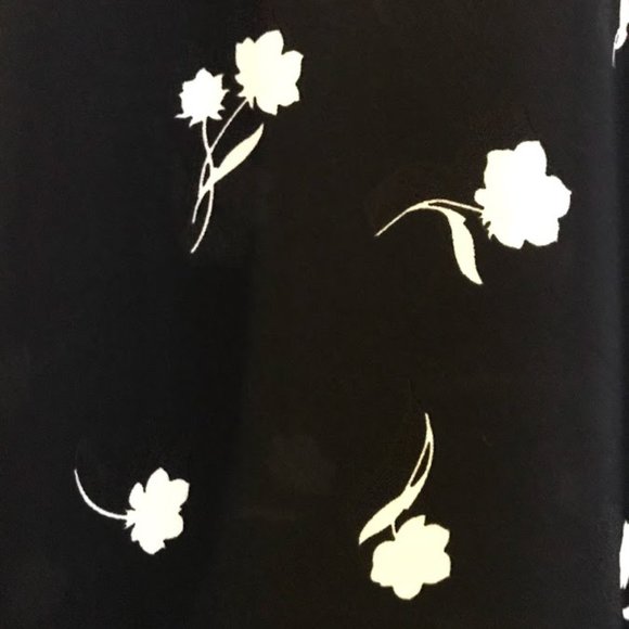 Navy floral print blouse (size Lp, Ann Taylor) - Picture 2 of 4